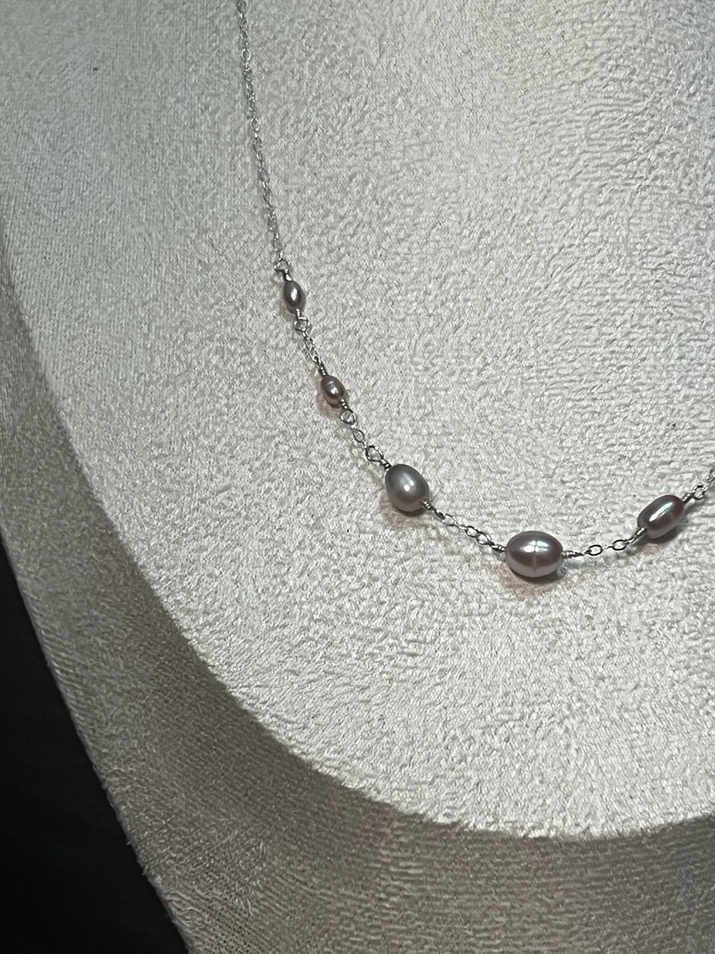 “Veronica Necklace”. Minimalist Freshwater Pearl Sterling Silver Necklace. Rose freshwater pearl and sterling silver chain.